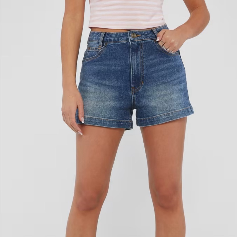 GUESS high waisted denim jeans